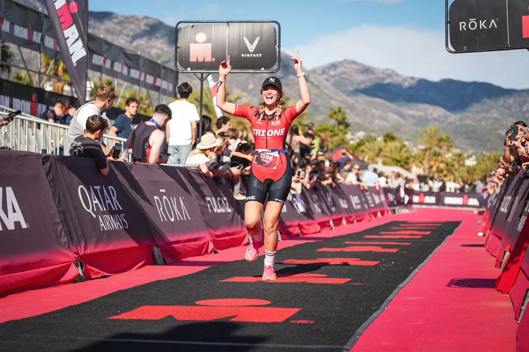 Dr. Verena Mann beim Ironman-Zieleinlauf